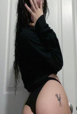 Skimrande Moa  Escort Habo