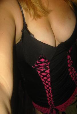 Spetstrosan Escort Arboga
